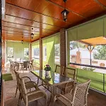 Cubo's Tirado & Heated Pool