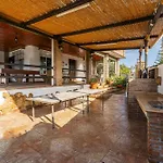 펜션 Cubo's Tirado & Heated Pool
