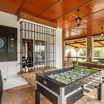펜션 Cubo's Tirado & Heated Pool *